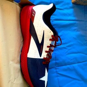 Men’s Brooks Launch 8 size 14 medium